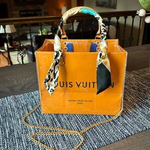Beautiful Louis Vuitton shopping bag pvc tote with scarf and shoulder strap